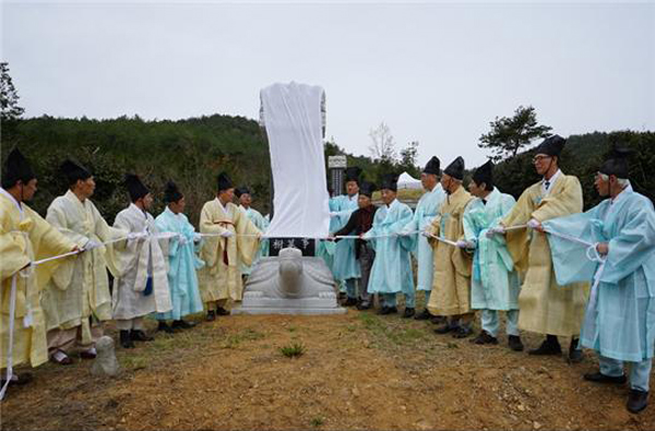 ankim04-4-8-12a.jpg