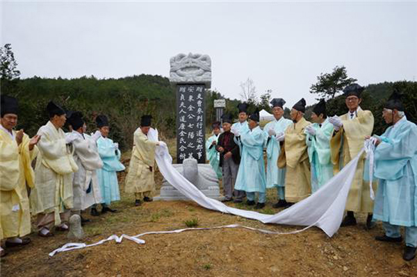 ankim04-4-8-12b.jpg